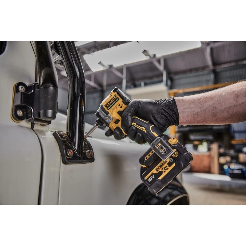 Slagschroevendraaier DeWALT DCF850NT, 3250 t/min, 1/4 inch boorkop, 900 g