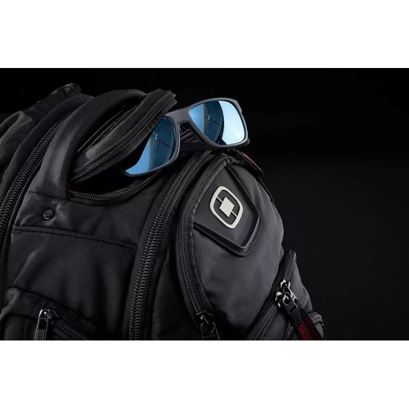 OGIO rugzak RENEGADE RSS BLACK PINDOT P/N: 111071_317