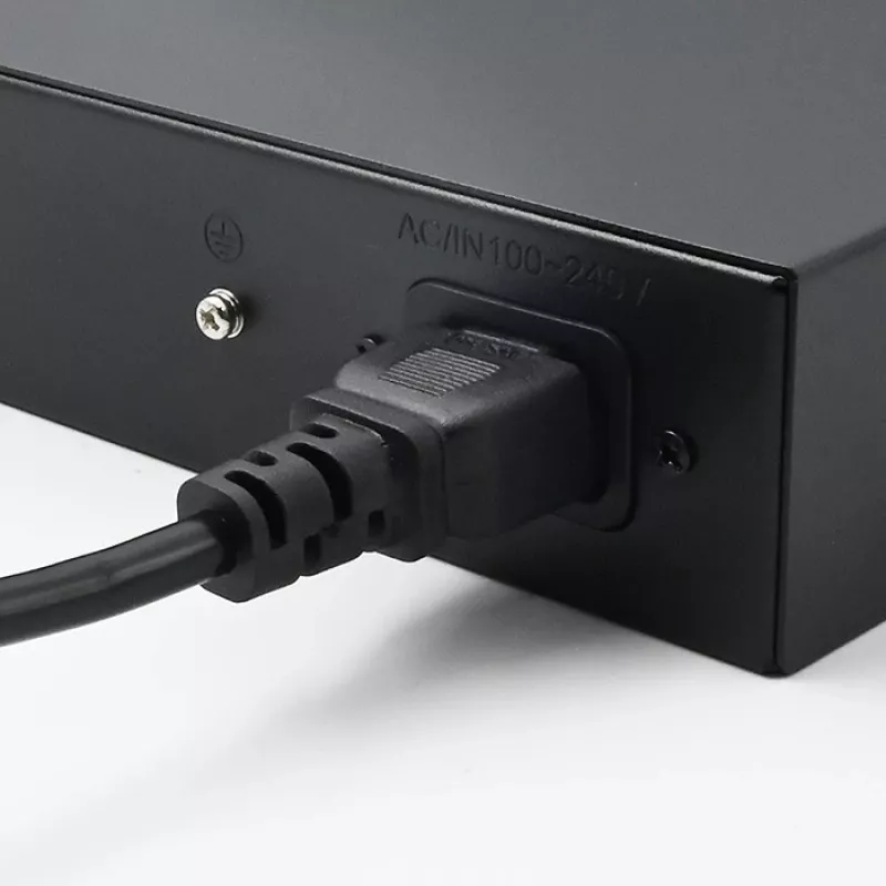 Netwerkswitch QOLTEC Gigabit Ethernet PoE 24xRJ45 2xSFP