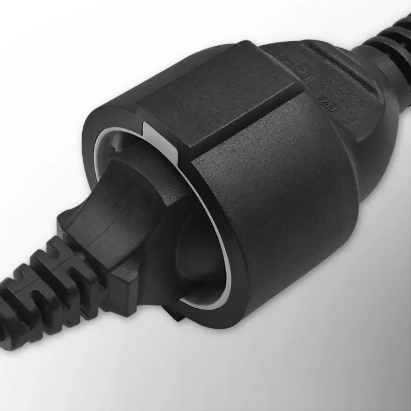 Netadapter QOLTEC 53906 IEC 320 C14 naar SCHUKO 16A 250V