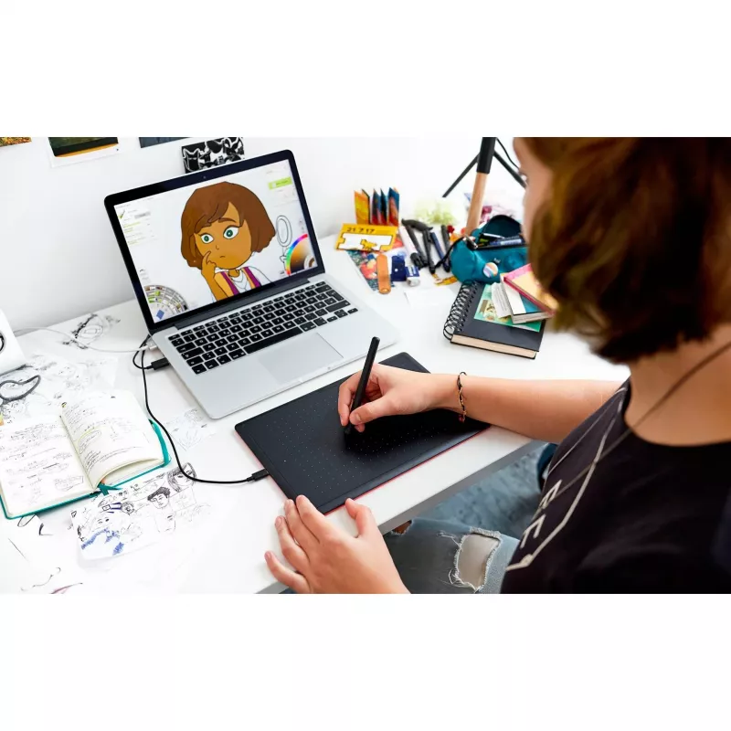 Wacom One by Medium grafische tablet zwart, rood 2540 lpi 216 x 135 mm USB