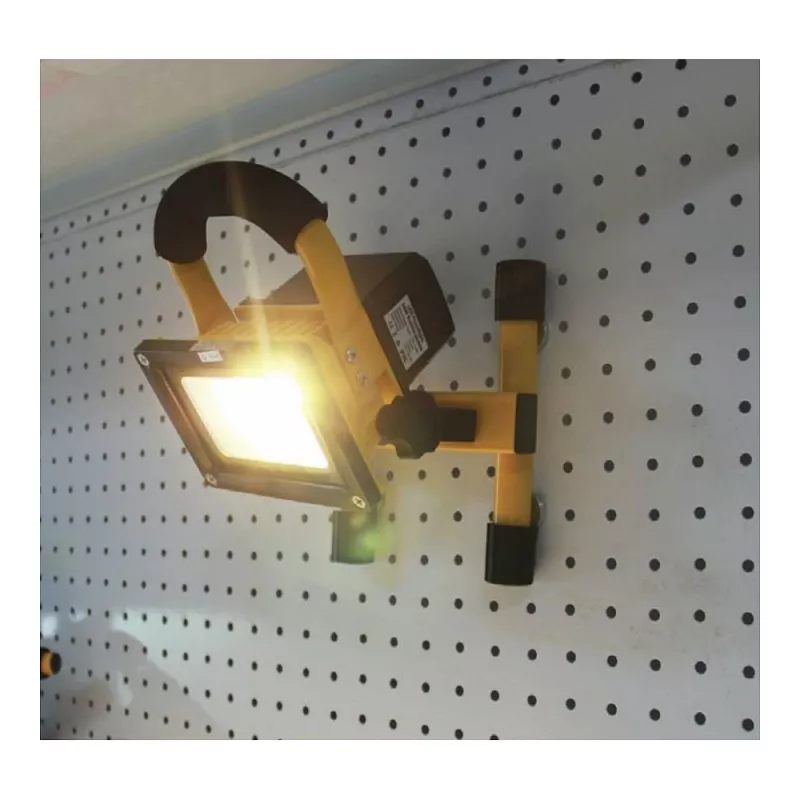 Synergy 21 LED-accubouwlamp 10W met extra magneetvoeten