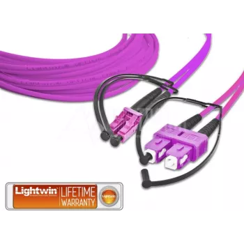 Lightwin LDP-50 LC-SC 3.0 OM4 glasvezelkabel 3 m violet (LDP-50 LC-SC 3.0 OM4)