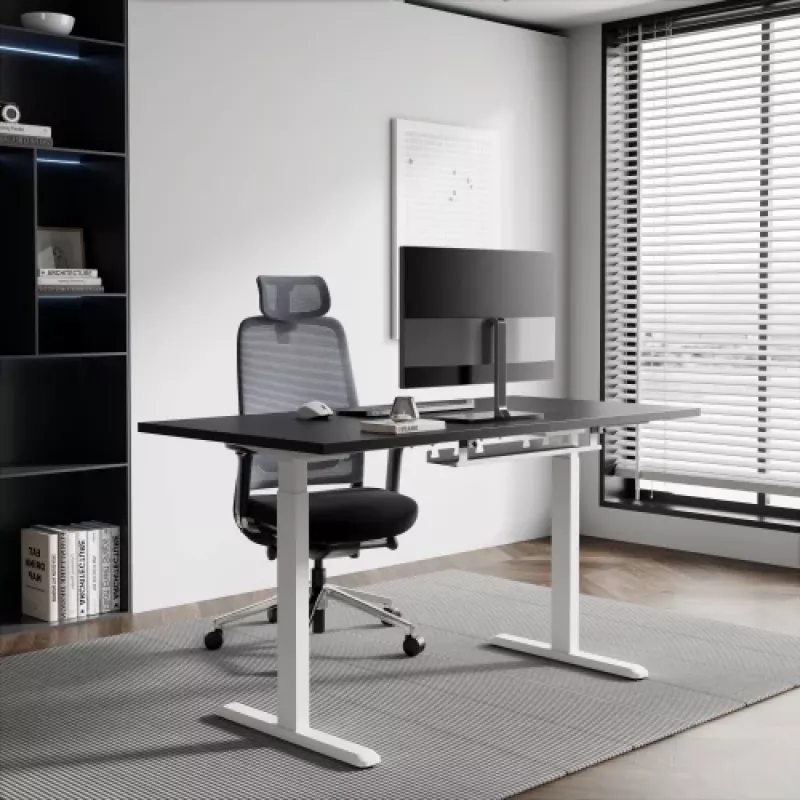 In hoogte verstelbaar bureau Up Up Bjorn wit, tafelblad M zwart