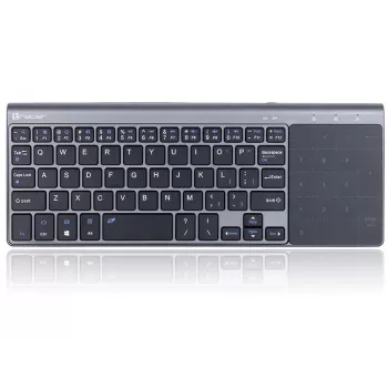 Tracer EXpert RF is een ergonomisch full-size draadloos toetsenbord met QWERTY-indeling, membraantoetsen en een slank zwart-grijs design. Ontworpen voor gebruik thuis en op kantoor, combineert het een geïntegreerd touchpad en multimediatoetsen met een 2,4-GHz draadloze verbinding, om een compacte invoeroplossing te bieden voor televisies, consoles, notebooks en klassieke pc's.