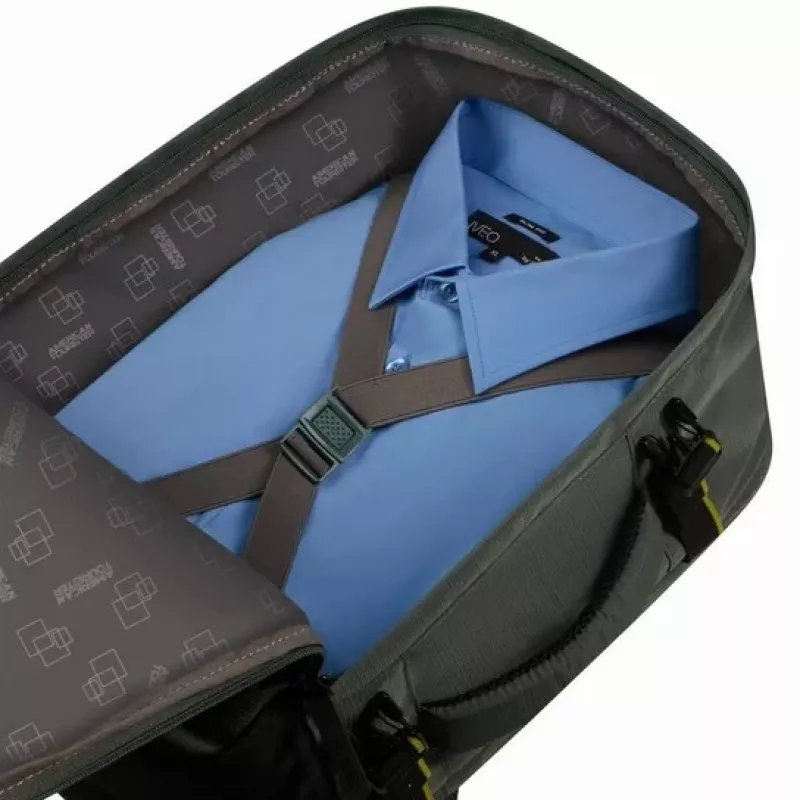Kabinrugzak American Tourister Take2Cabin MS voor Wizz Air - dark forest