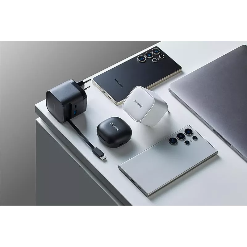 Voeding 1XUSB-A/1XUSB-C/SCHWARZ 7806522 Intenso