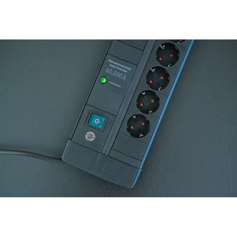 Verlengsnoer Brennenstuhl 1256000678 3 m 8 AC-stopcontacten binnen zwart