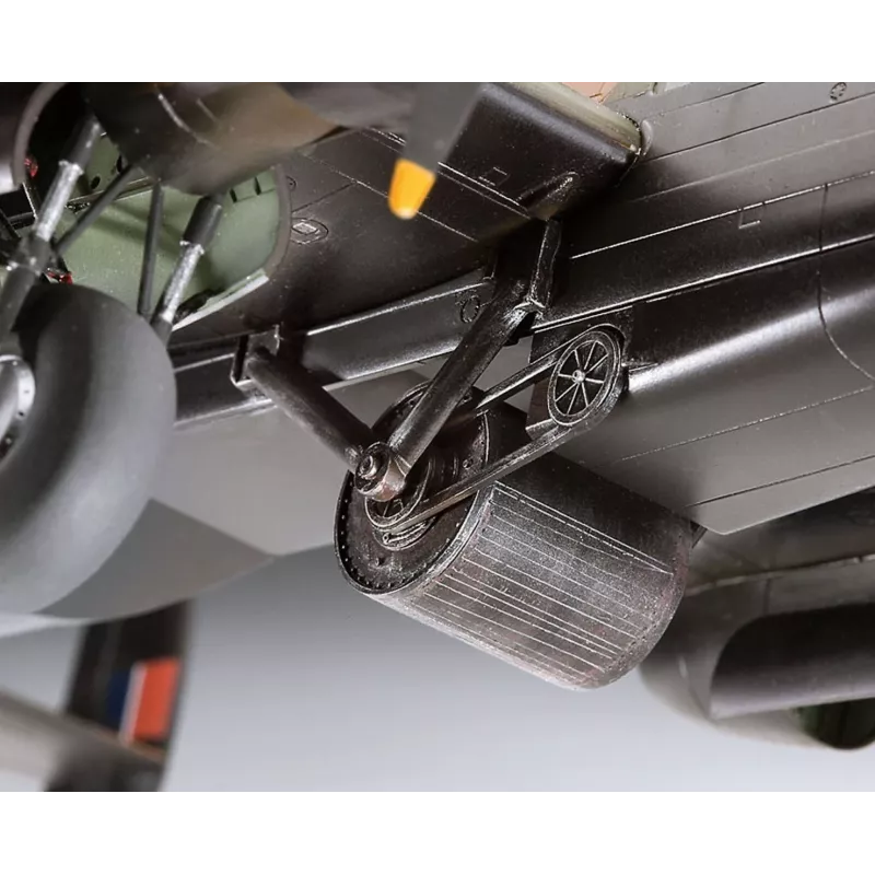 Revell Lancaster B. III Dambusters (04295) 1:72 schaal vliegtuig plastic modelbouwset