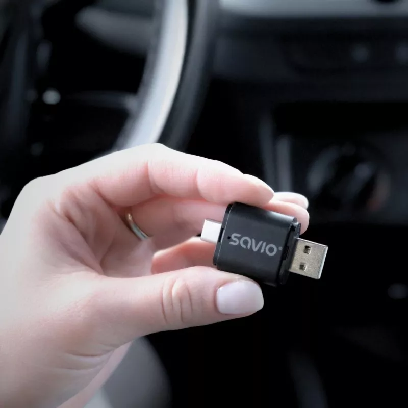 Savio TR-17 draadloze CarPlay- en Android Auto-adapter