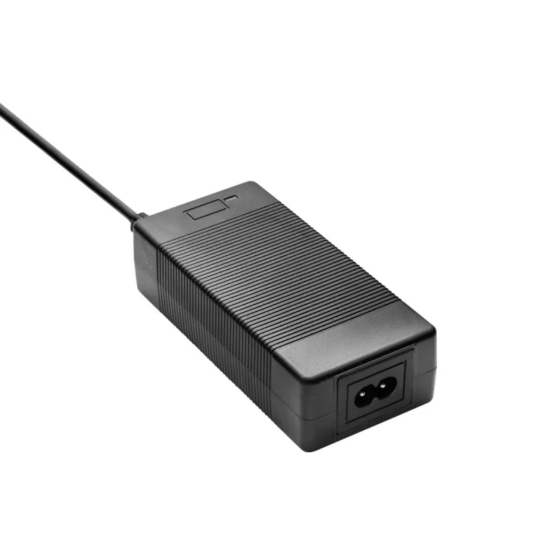 Akyga AK-EV-01 e-bike accuoplader voor 24V-accu's, 29,4 V / 2 A, 60 W, XLR-stekker