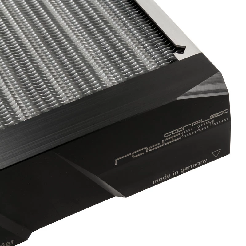 Radiatorblok Aqua-Computer 33701 — aluminium/koper/rvs, 160×140×40 mm, zilver