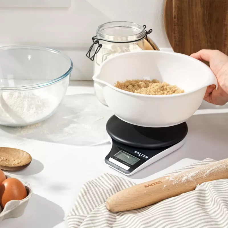 Keukenweegschaal Salter Electronic Jugscale zwart/wit