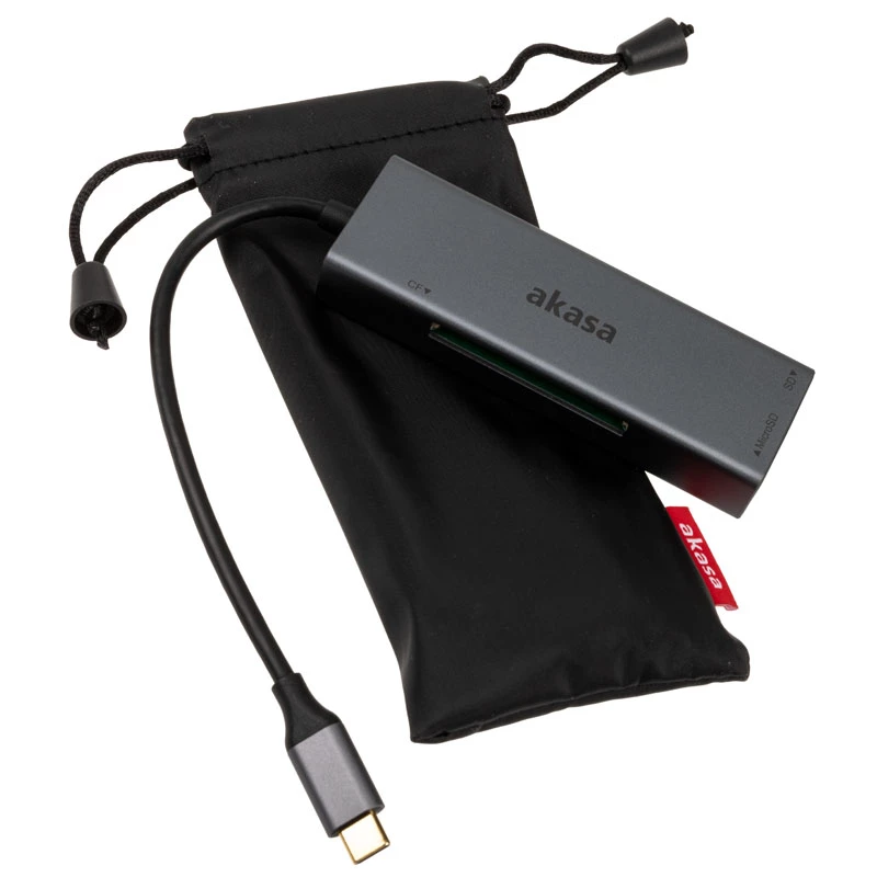 Akasa AK-CR-09BK USB 3.2 Gen1 Type-C 3-in-1 kaartlezer