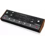 Analoge synthesizer Behringer TORO (model 0718-ABE86-EU1)