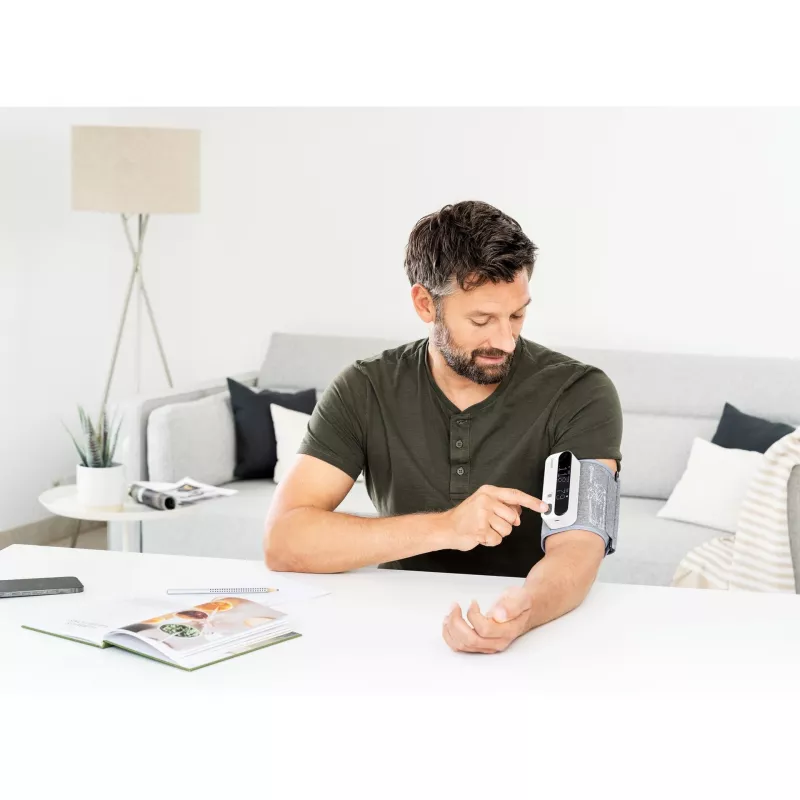 Beurer BM 59 bovenarm bloeddrukmeter, Bluetooth, wit/zwart