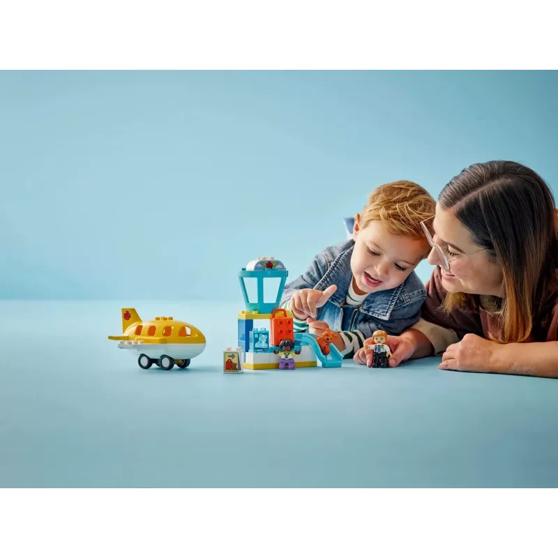 LEGO DUPLO 10443 Eerste bezoek aan de luchthaven