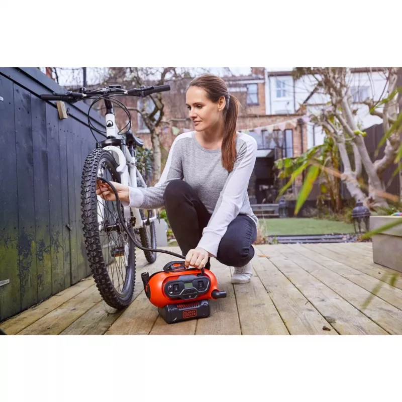 Black & Decker BDCINF18N-QS luchtcompressor 160 l/min AC/aansteker
