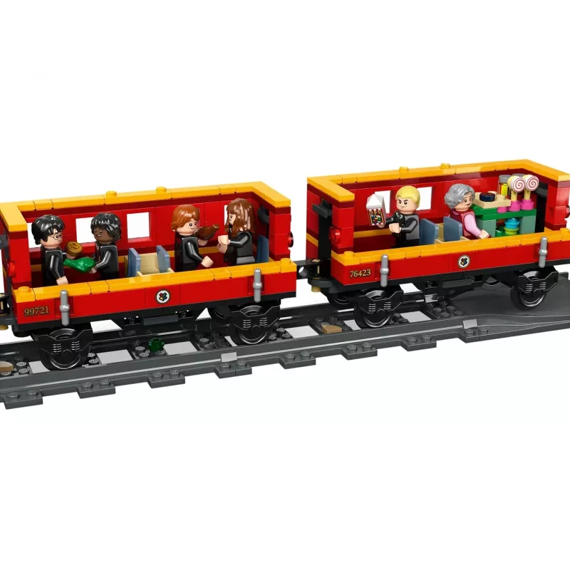 LEGO HARRY POTTER 76423 Hogwarts Express en station Hogsmeade