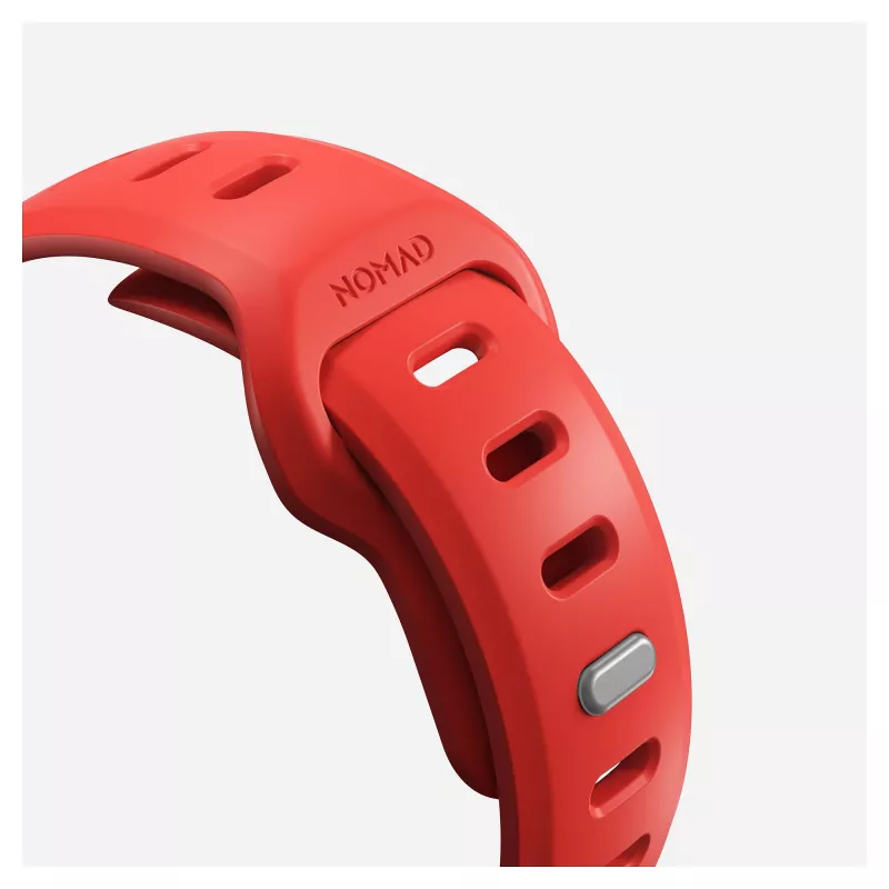 Band Nomad Tempo — rood rubber, 18 mm breed, past op polsen 135–175 mm