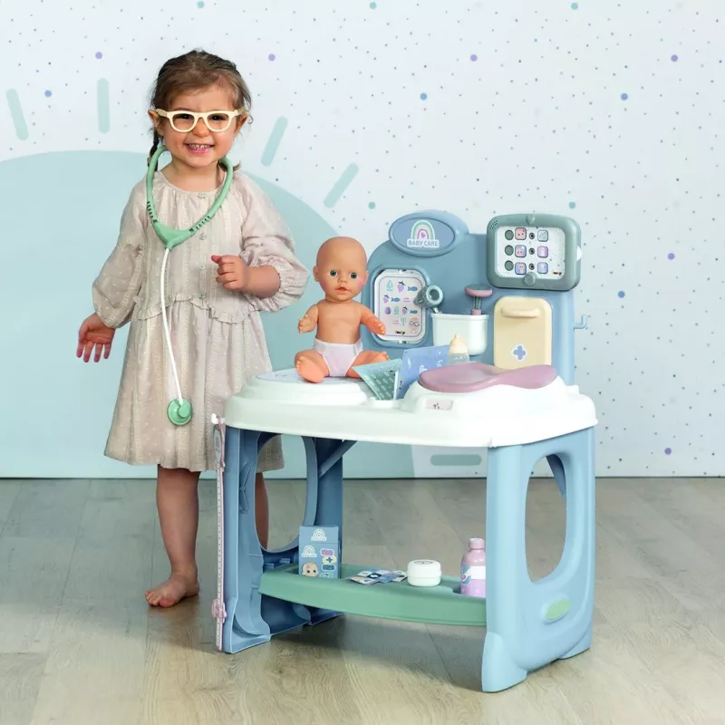 Smoby Baby Care Center Model 2024 240305 met accessoires en interactieve functies