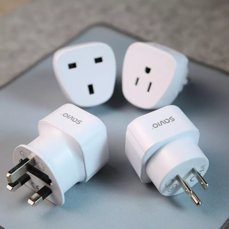 Reisadapter AP-04 SAVIO