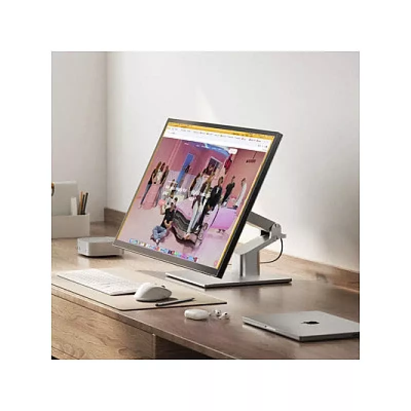 Alogic CLARITY Touch 32 UHD 6K monitor 95W PD met standaard