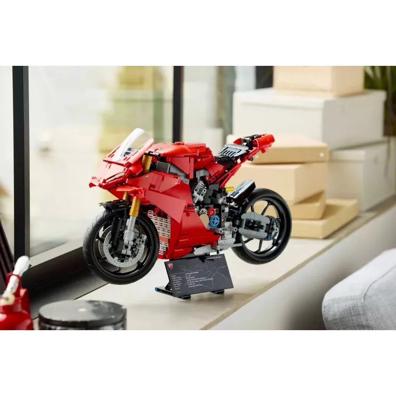LEGO TECHNIC 42202 Ducati Panigale V4 S Motor