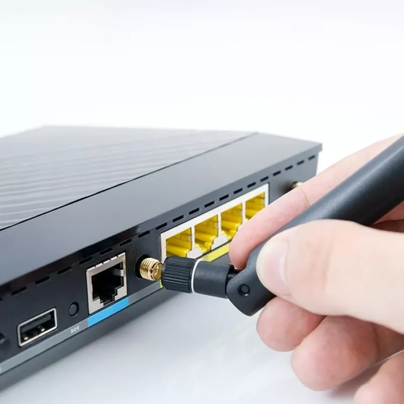 Outdoor 4G LTE dualantenne QOLTEC 57047 5 dBi omnidirectioneel