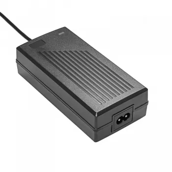 Akyga AK-EV-08 oplader voor e-bikes / e-scooters met 24V-accu (7s), 29,4 V, 2 A, 60 W, kabel zonder stekker, 1 m