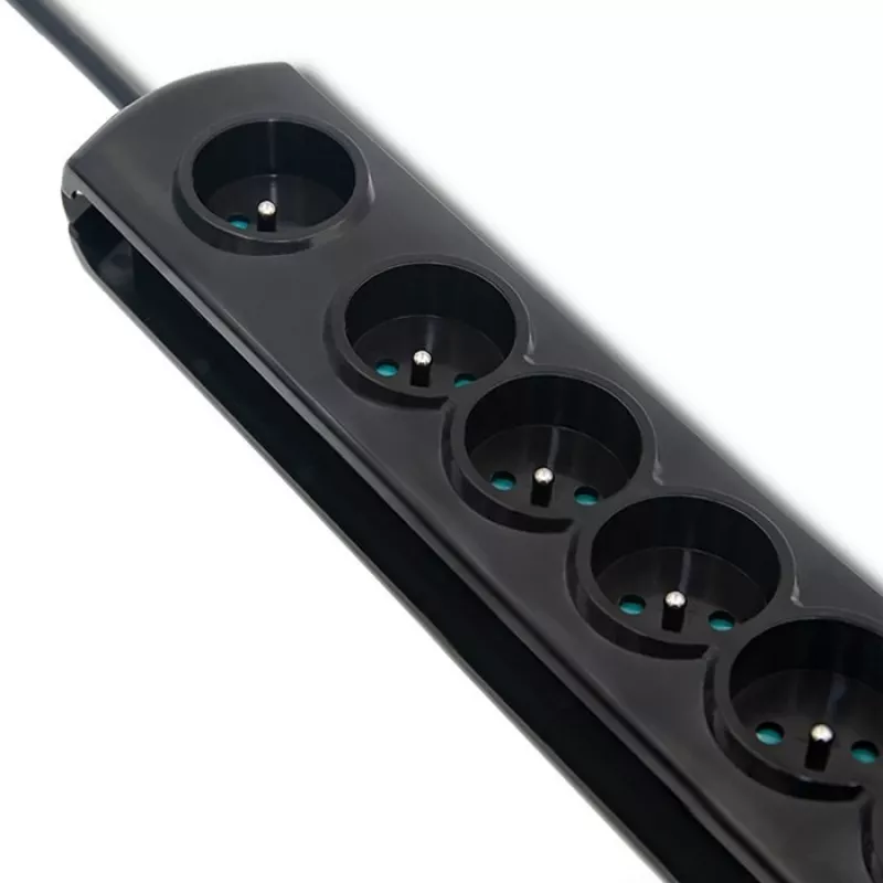 Overspanningsbeveiliging Qoltec 50171 zwart 7 AC-stopcontacten 230V 1,5m