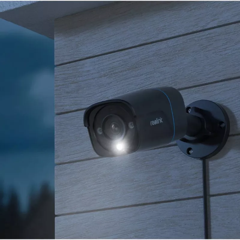 Reolink P330 4K IP-beveiligingscamera, 8 MP 3840 x 2160, voor binnen en buiten, ingebouwde microfoon, 30 m nachtzicht, zwart