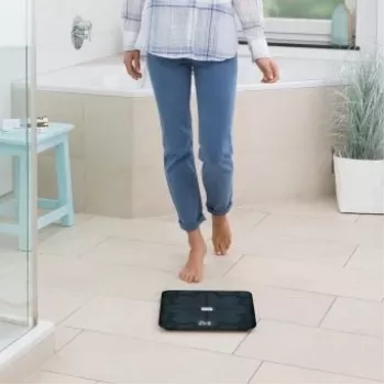 Medisana BS 450 lichaamsanalyseweegschaal, max 180kg, zwart, Bluetooth, ITO-sensoren (40510)