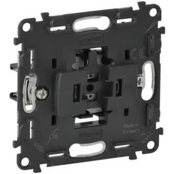 Legrand Valena Allure wisselschakelaar/kruisschakelaar model 752006 (elektrische wandschakelaar)