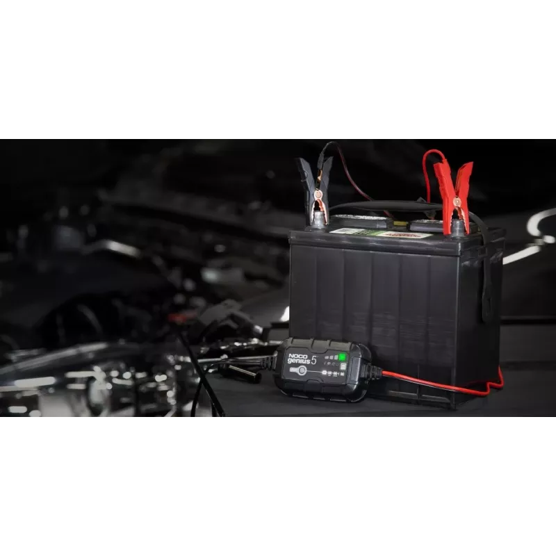 NOCO GENIUS5 5A acculader voor 6V/12V-accu's met onderhouds- en desulfateringsfunctie