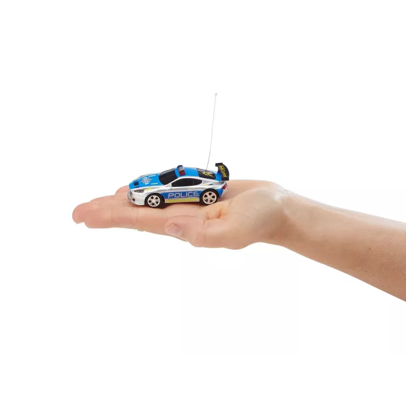 Op afstand bestuurbare speelgoedauto REVELL 23559 — aanbevolen leeftijd 8+