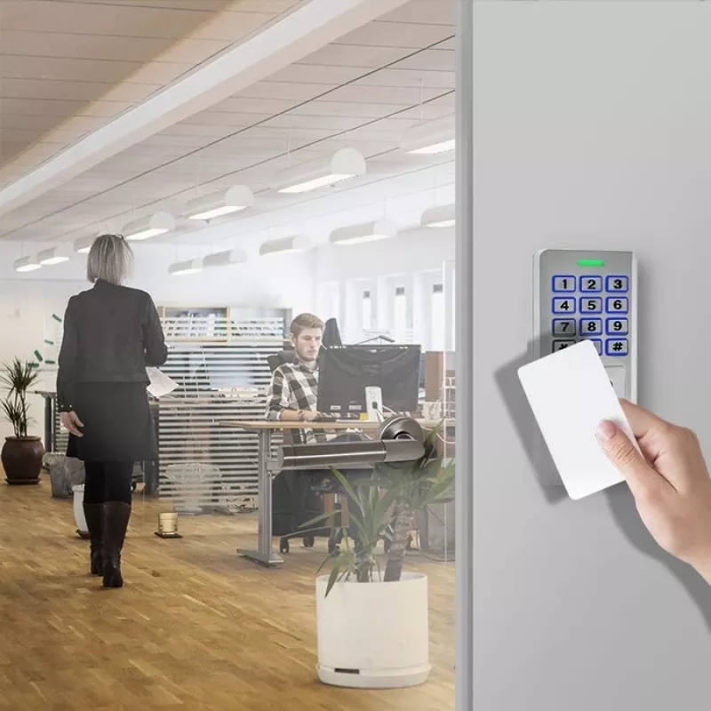 Fingerprint- en RFID-codeslot QOLTEC 52447 met IP68-bescherming