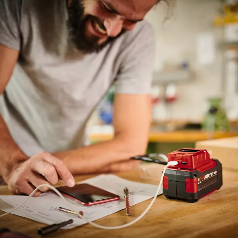 Power X-Change USB-accu-adapter TC-CP 18 Li USB-Solo rood, 2x USB-A laadpoort