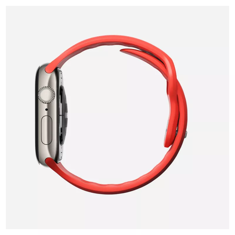 Band Nomad Tempo — rood rubber, 18 mm breed, past op polsen 135–175 mm