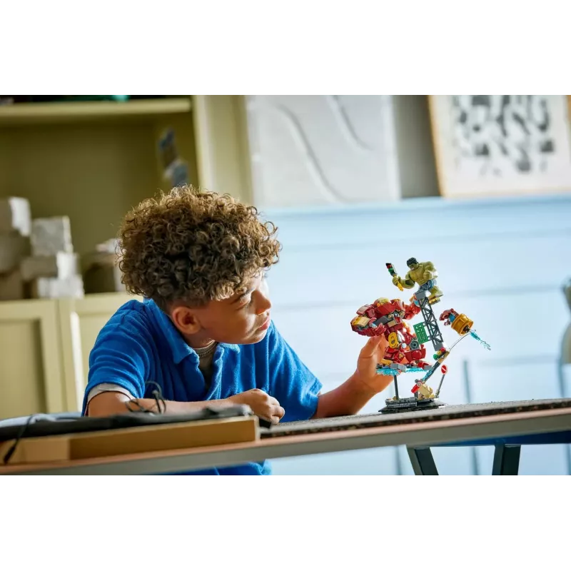 LEGO MARVEL 76343 Episch gevecht: Hulkbuster tegen de Hulk