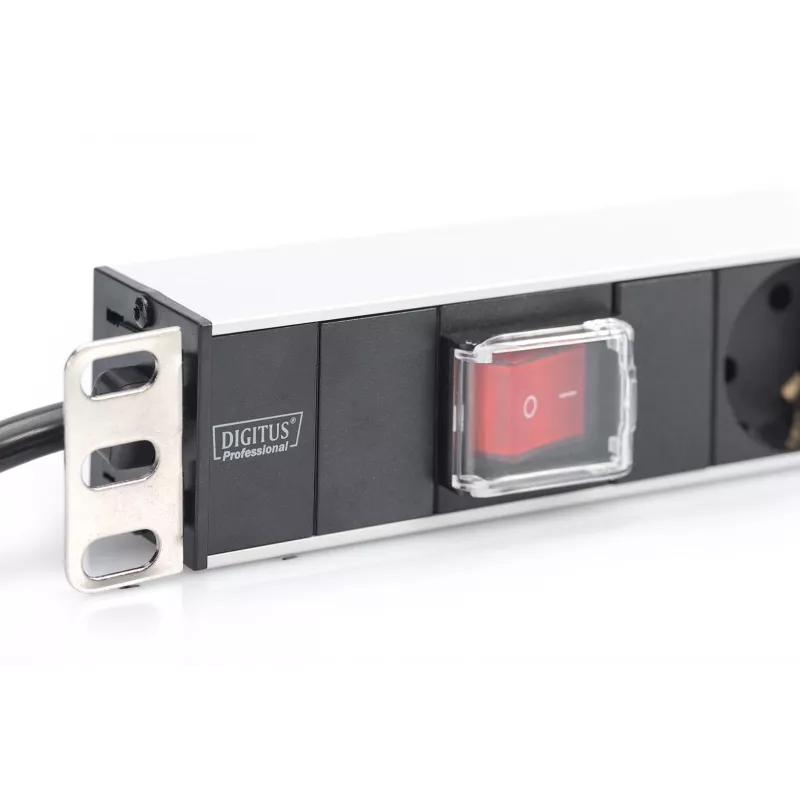 Digitus aluminium stekkerdoos met schakelaar. 7 veiligheidsstopcontacten. 2 m toevoerkabel