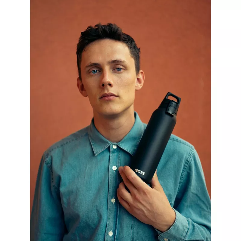 Isolerende fles SIGG 8998.10 0,55 L zwart roestvrij staal