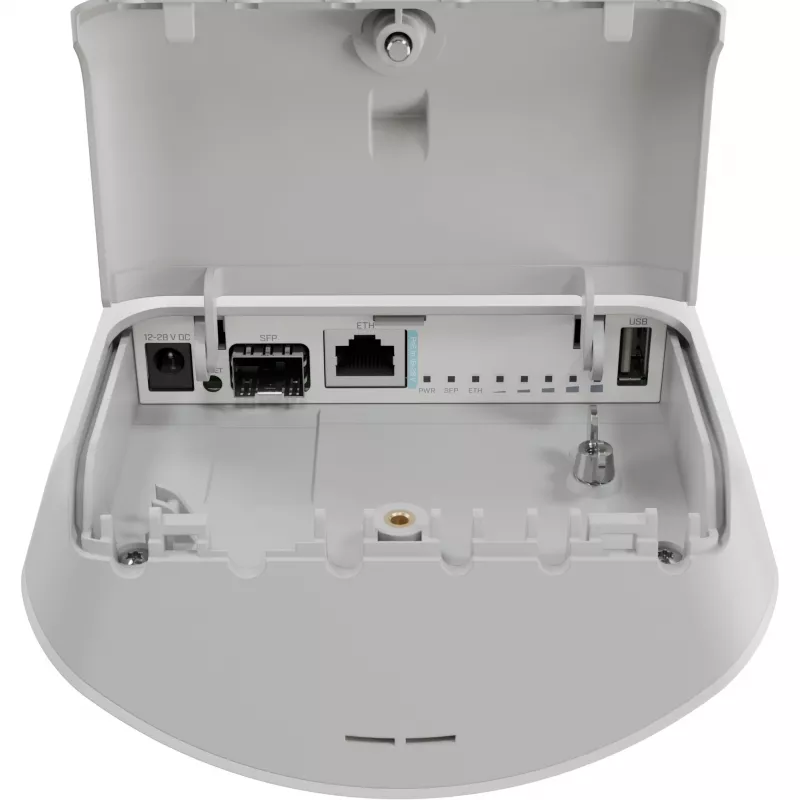 Mikrotik mANTBox ax 15s wit Power over Ethernet (PoE)