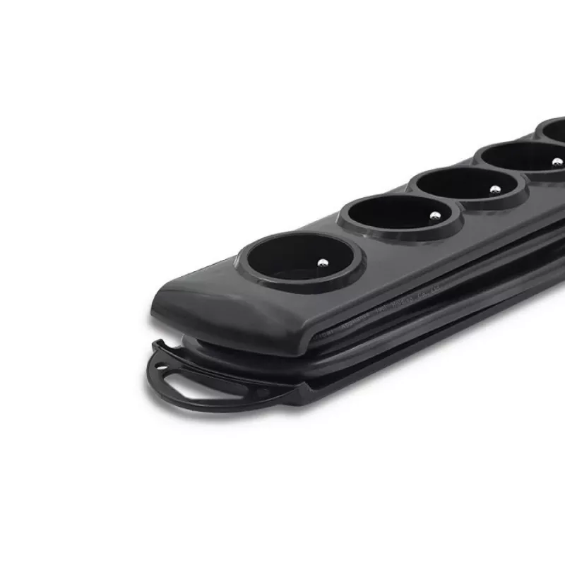 Overspanningsbeveiliging Qoltec 50112 zwart 6 AC-stopcontacten 230V 3m
