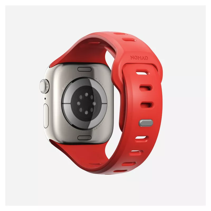 Band Nomad Tempo — rood rubber, 18 mm breed, past op polsen 135–175 mm