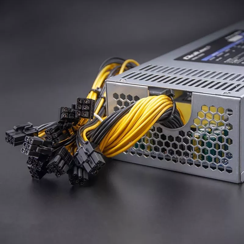 Qoltec 50350 voeding 1850W PCI-E | 80 Plus Platinum | Gaming Miner