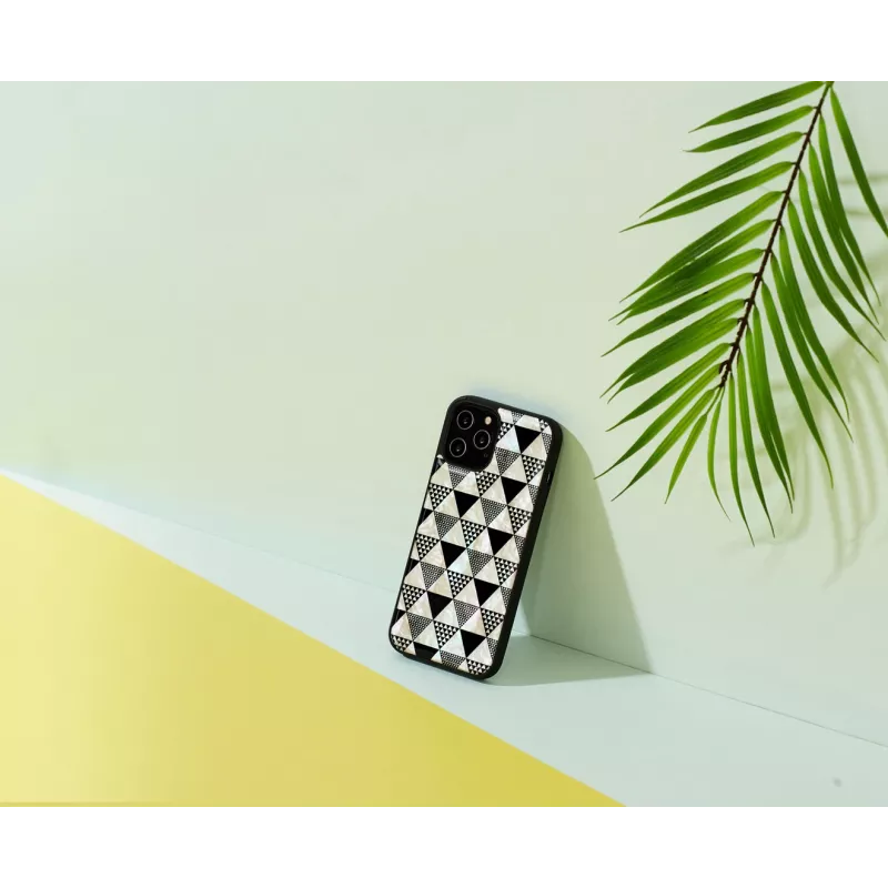 iKins hoesje voor Apple iPhone 12 Pro Max — zwarte piramidestructuur