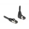 Netwerkkabel DeLOCK RJ45 Cat.8.1 90° naar beneden afgewinkeld / recht 2 m zwart