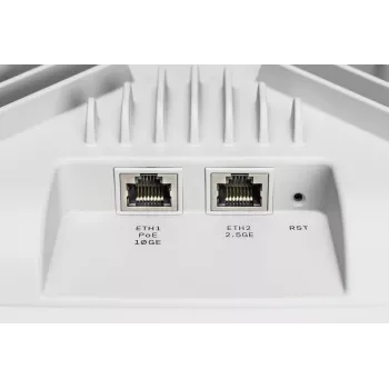 LANCOM LX-7300 9300 Mbit/s wit Power over Ethernet (PoE)