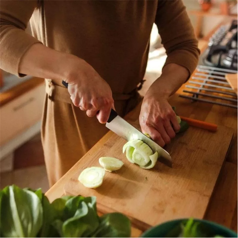 Fiskars 1057536 keukenmes RVS 1 stuk santokumes